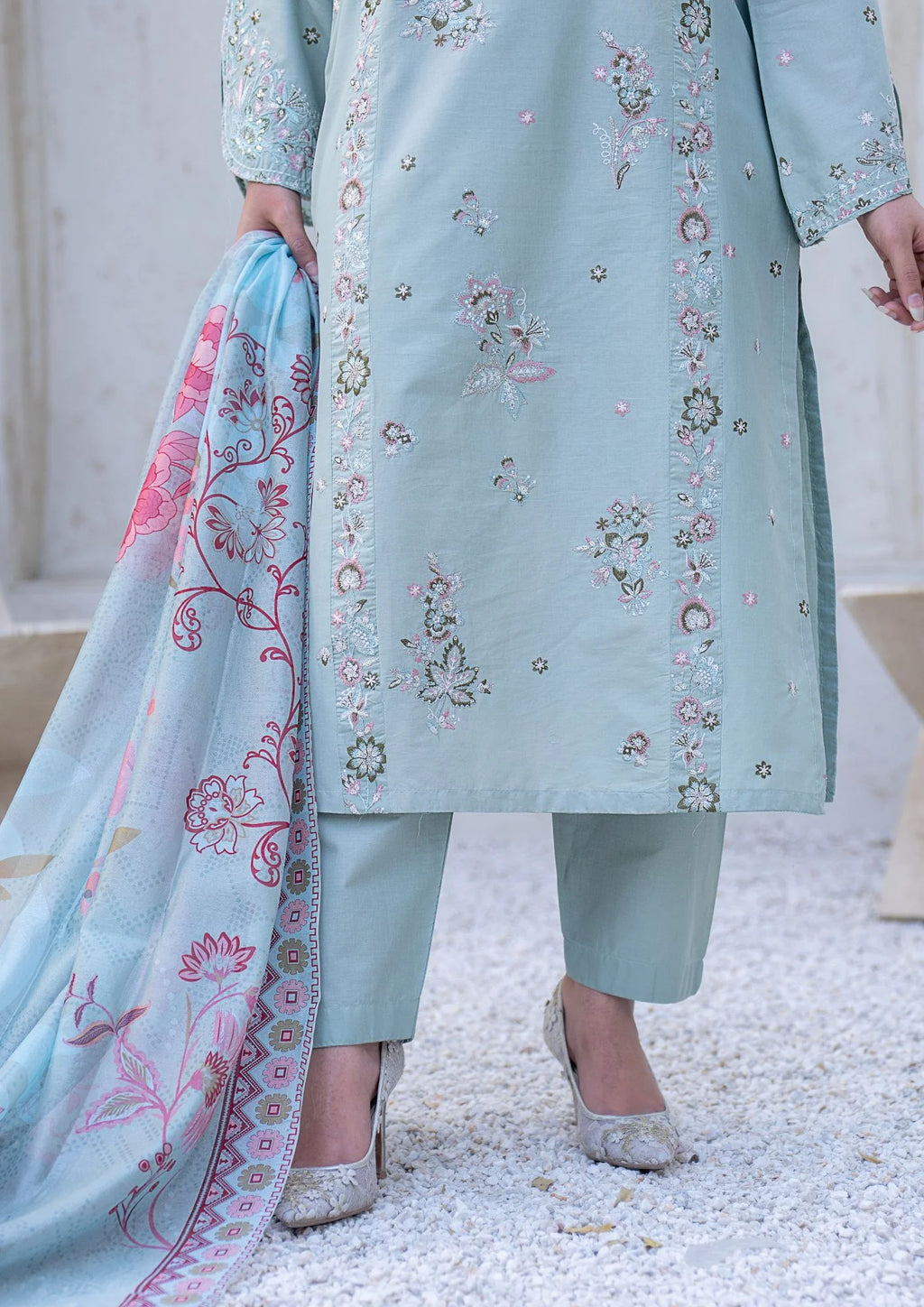 3Pc Embroidered Lawn Cotton ZAUQ-S26-0017