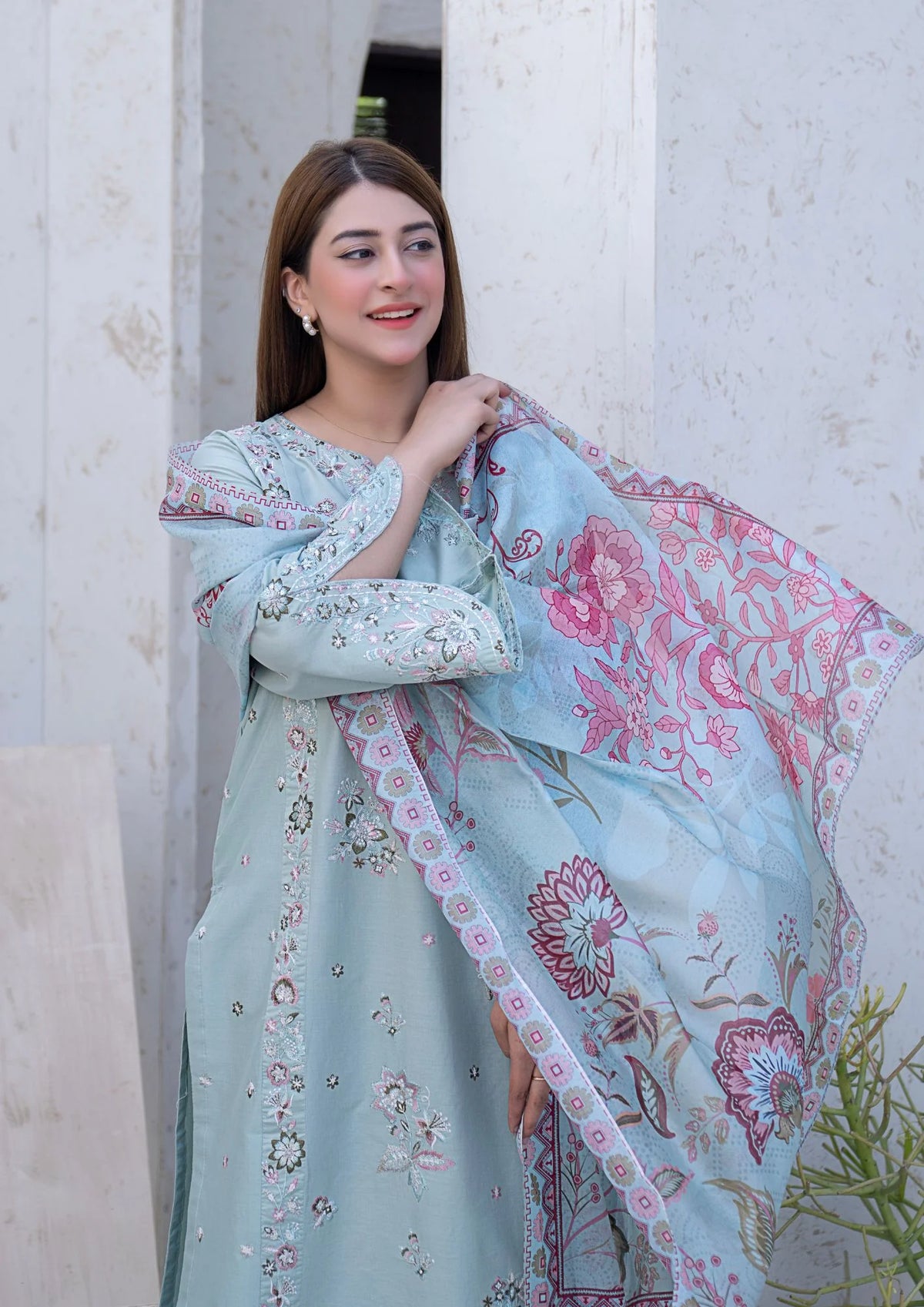 3Pc Embroidered Lawn Cotton ZAUQ-S26-0017