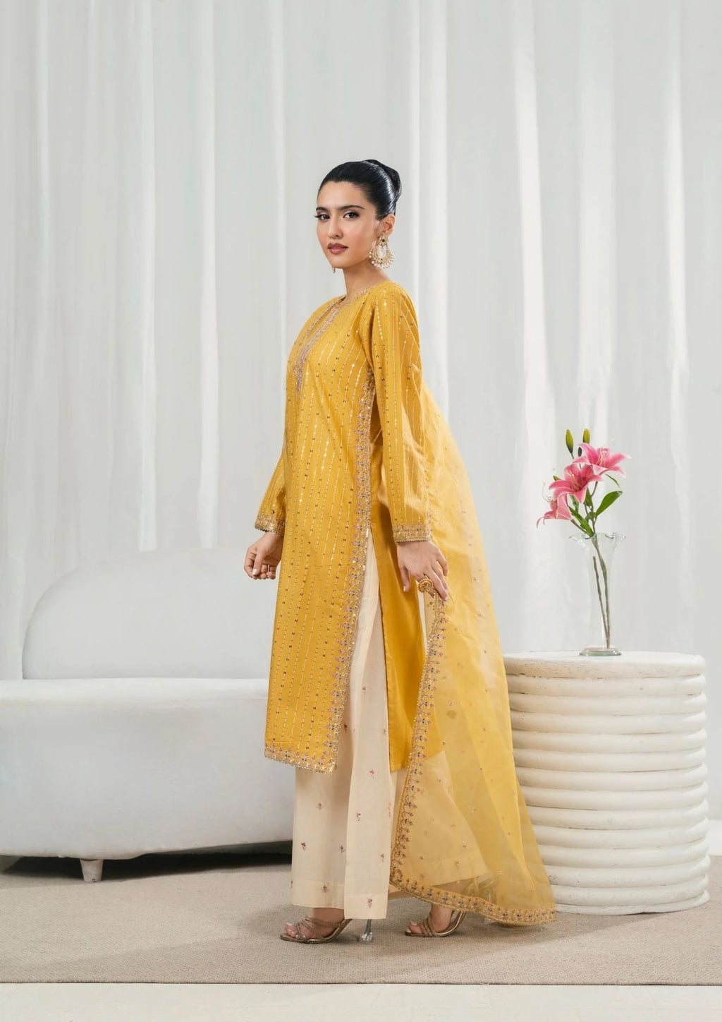 3Pc Embroidered Lawn ZAUQ-S25-0103