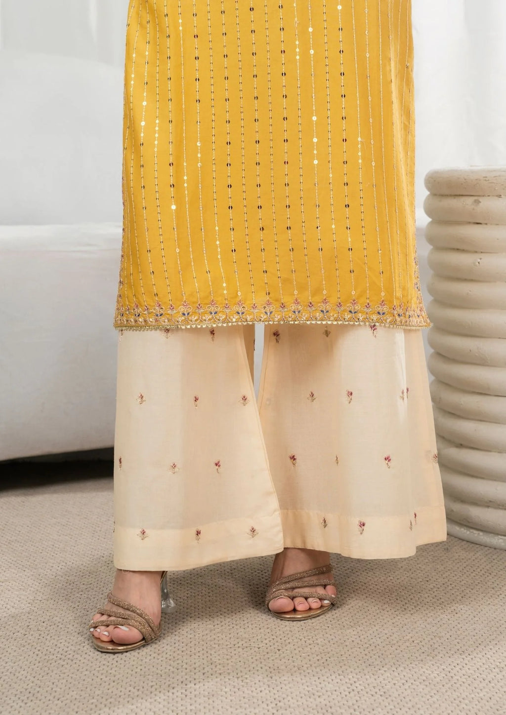 3Pc Embroidered Lawn ZAUQ-S25-0103