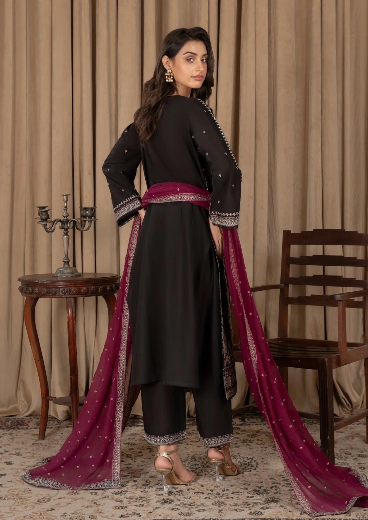 3Pc Embroidered Lawn ZAUQ-S25-0009