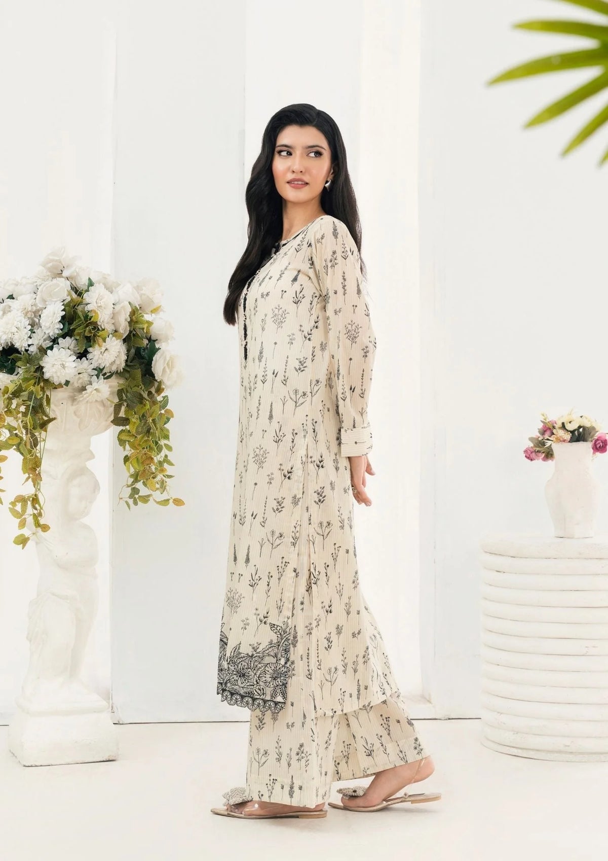 2Pc Printed Lawn with Embroidery GULZAAR-S25-0001