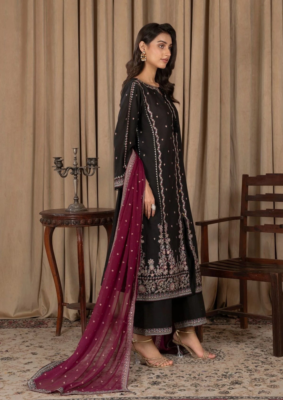 3Pc Embroidered Lawn ZAUQ-S25-0009