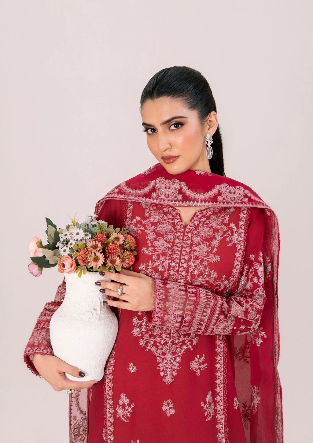 3Pc Embroidered Lawn ZAUQ-S25-0002