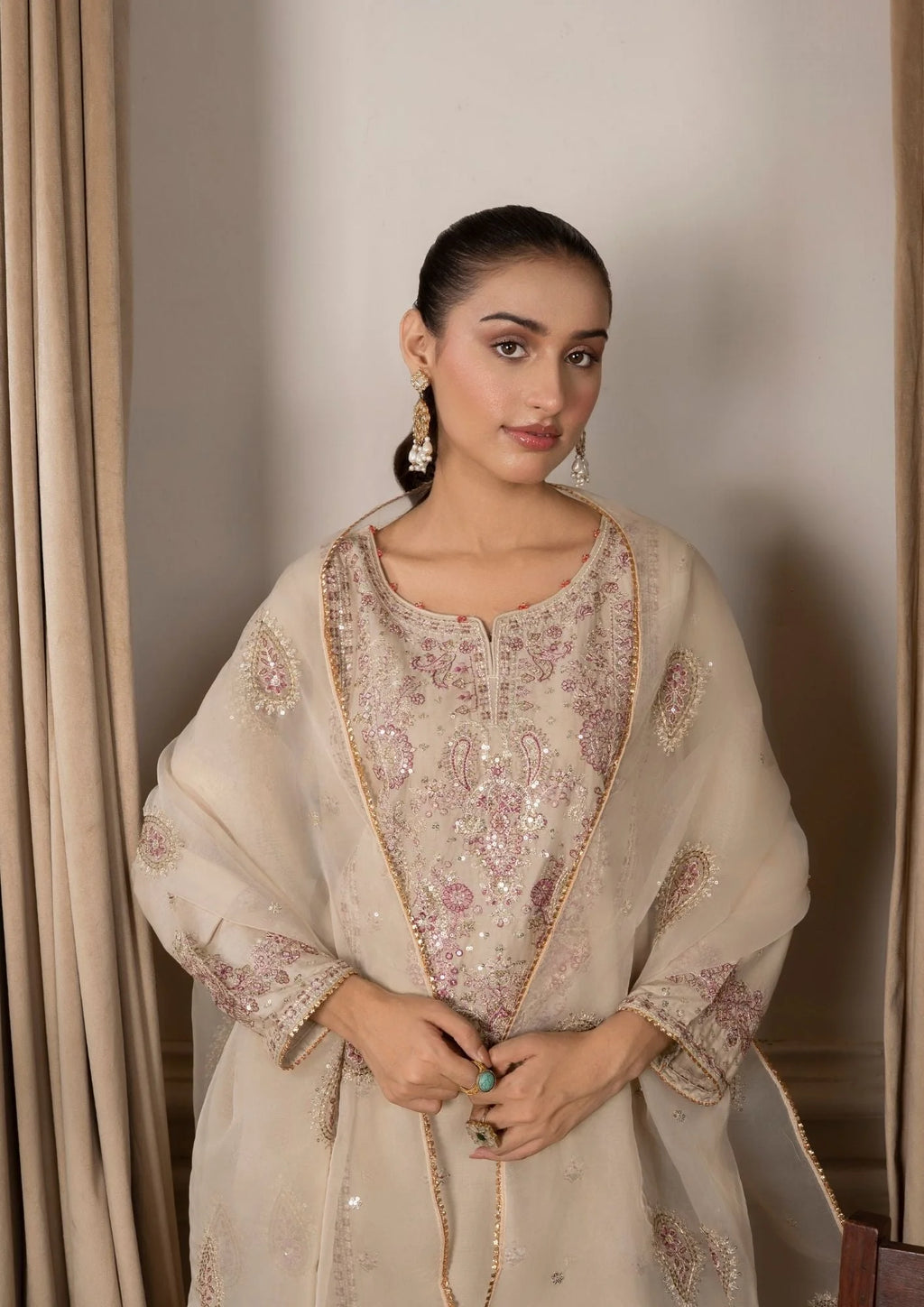 3Pc Embroidered Lawn ZAUQ-S25-0001