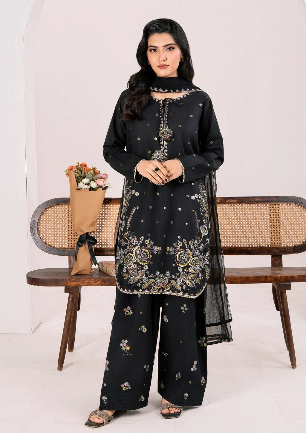 3Pc Embroidered Lawn ZAUQ-S25-0025