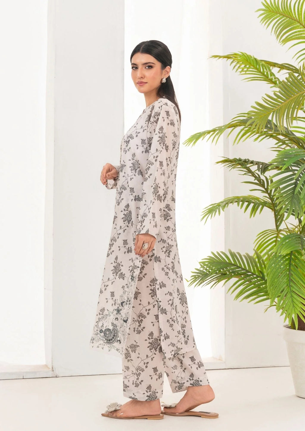 2Pc Printed Lawn with Embroidery GULZAAR-S25-0020