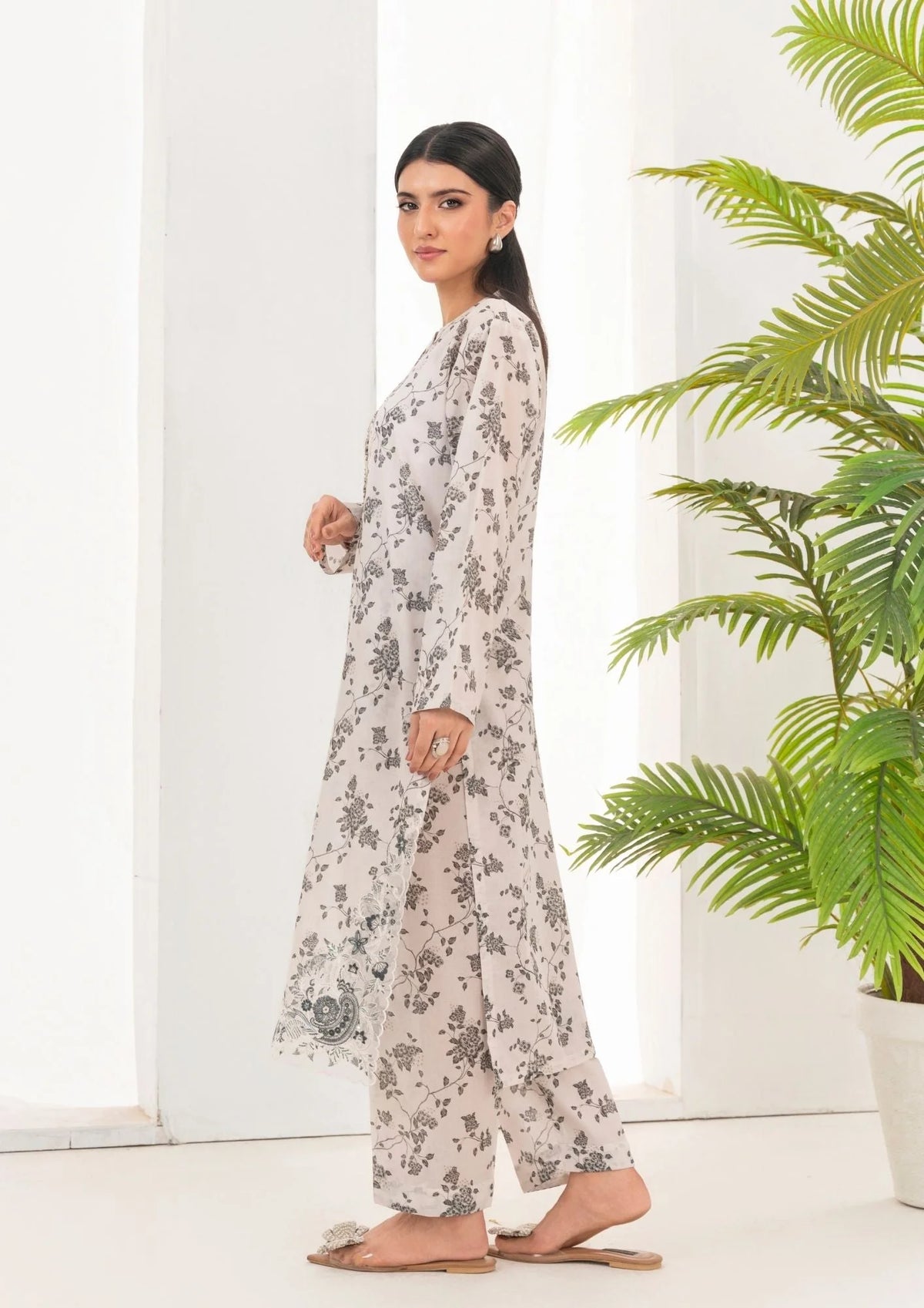 2Pc Printed Lawn with Embroidery GULZAAR-S25-0020