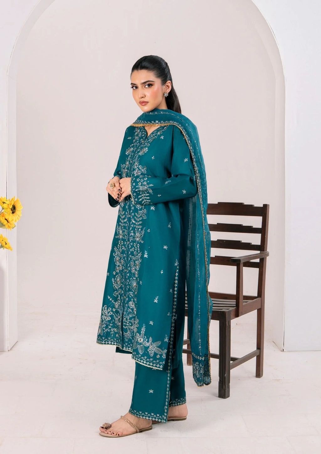 3Pc Embroidered Lawn ZAUQ-S25-0023