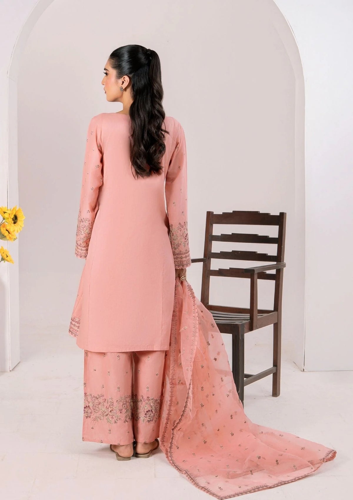 3Pc Embroidered Lawn ZAUQ-S25-0008