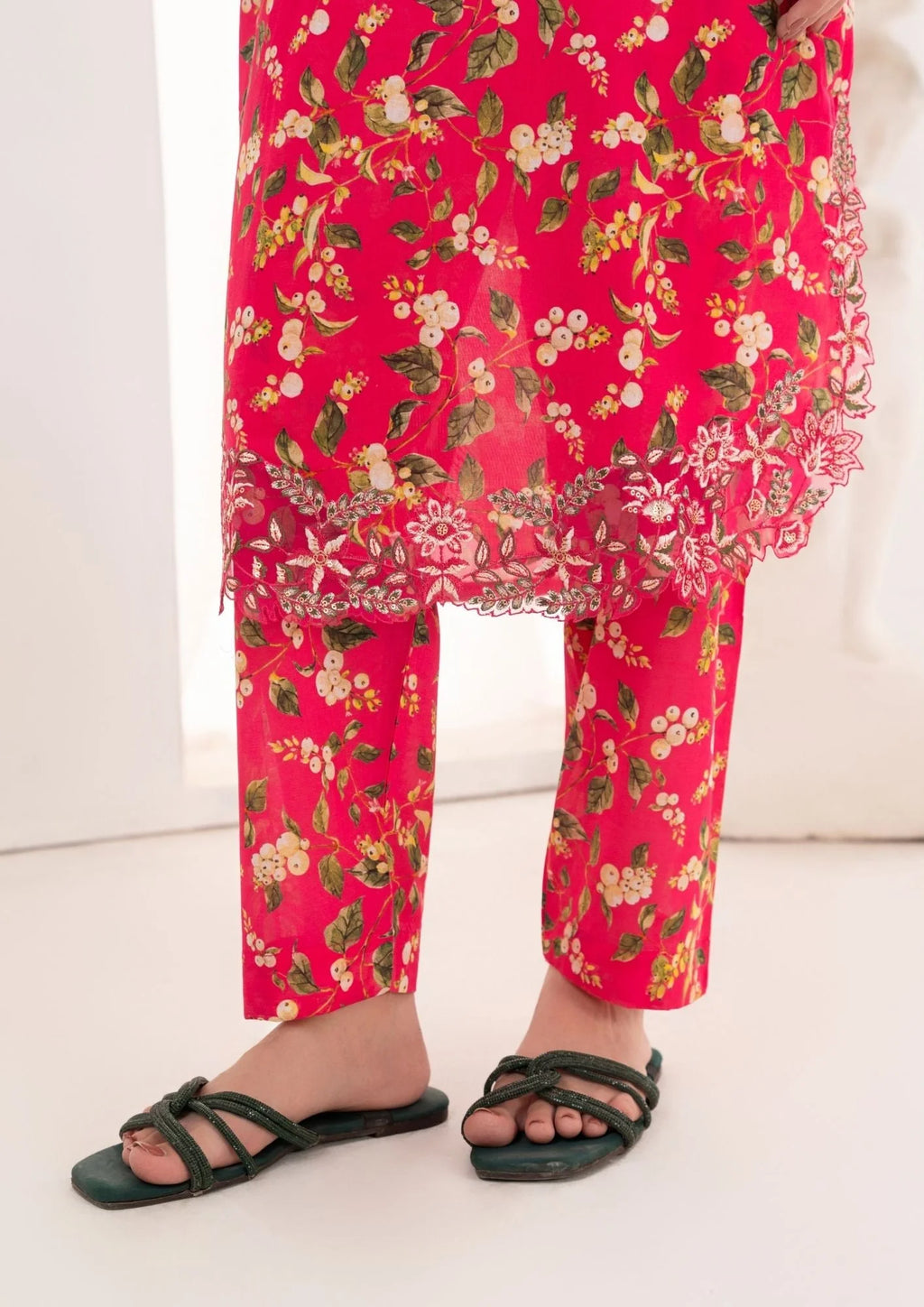 2Pc Printed Lawn with Embroidery GULZAAR-S25-0013
