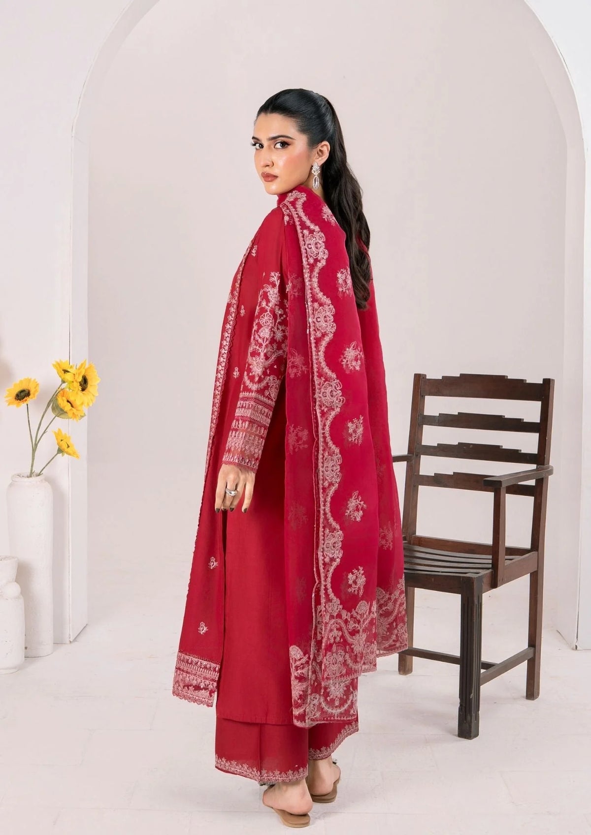 3Pc Embroidered Lawn ZAUQ-S25-0002
