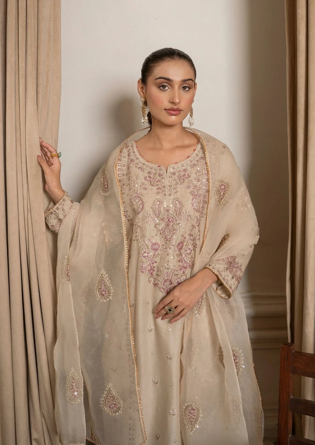 3Pc Embroidered Lawn ZAUQ-S25-0001