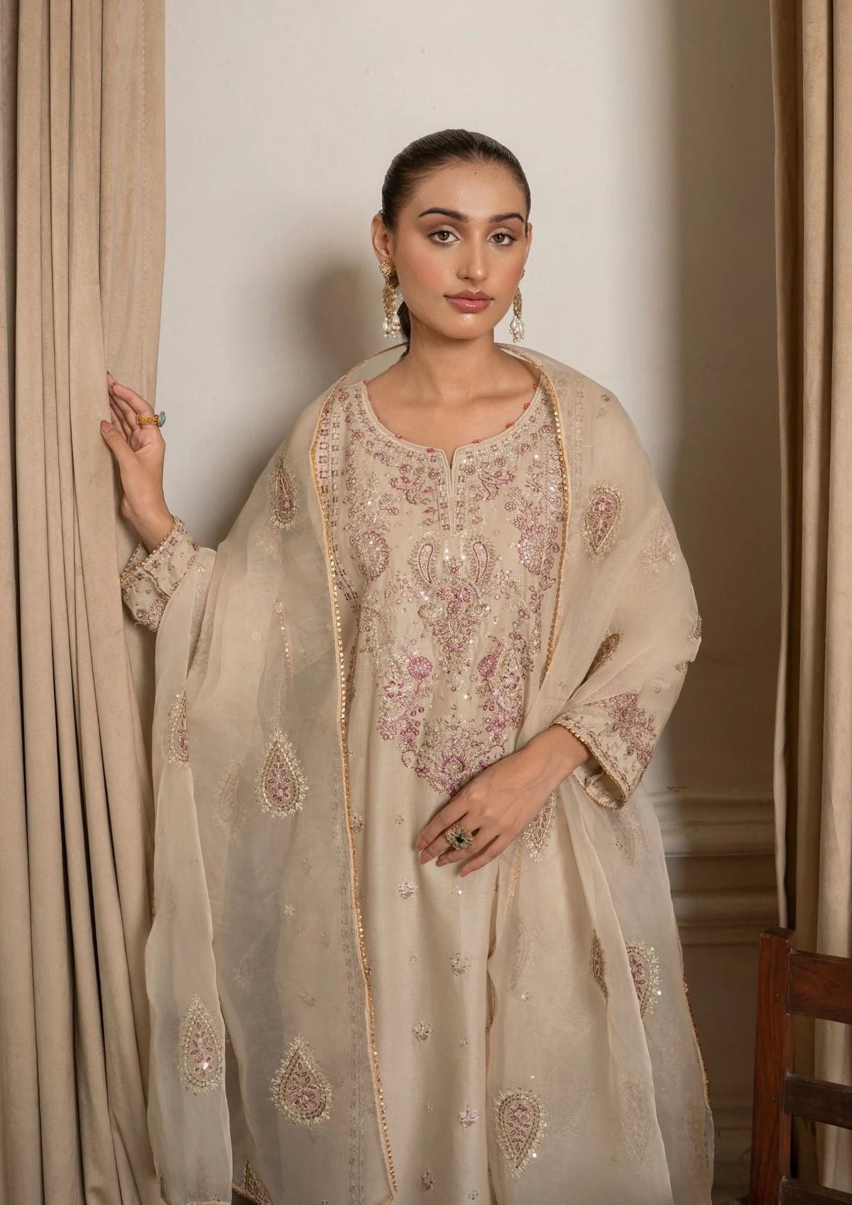 3Pc Embroidered Lawn ZAUQ-S25-0001