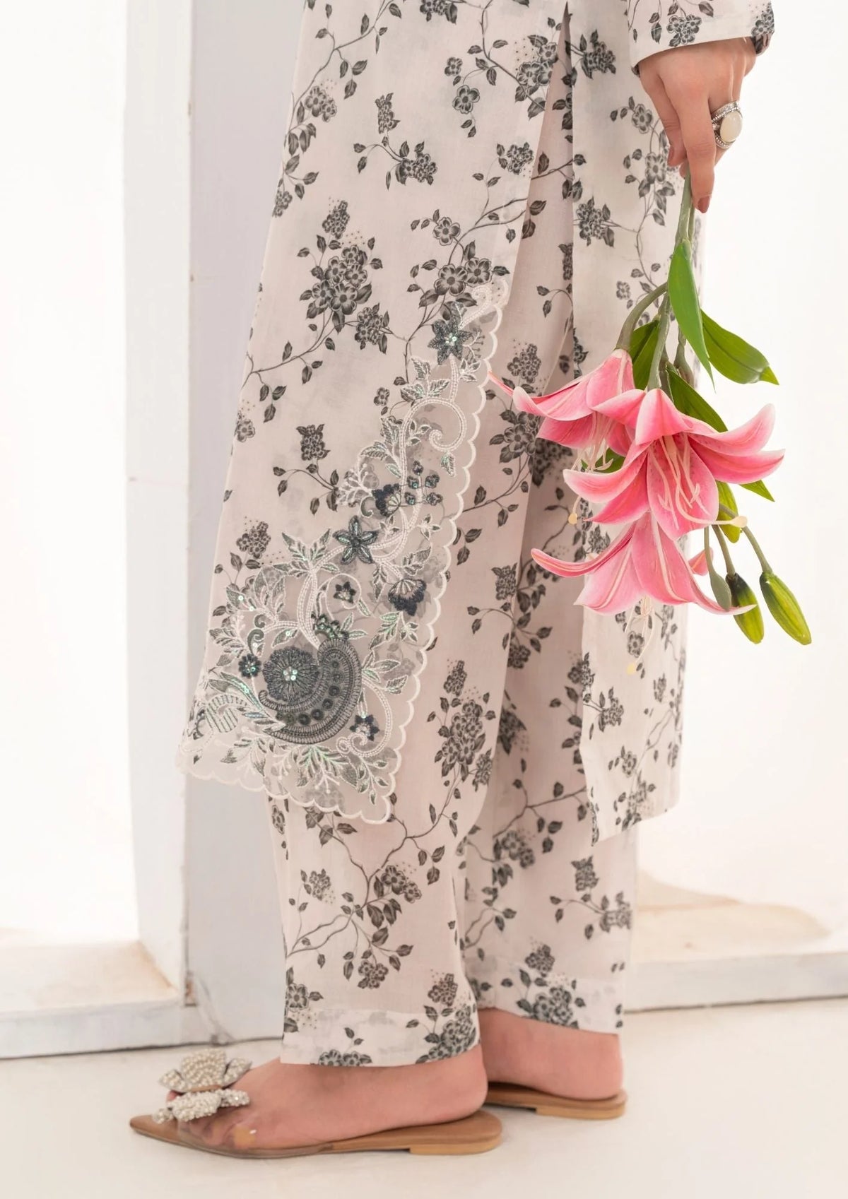 2Pc Printed Lawn with Embroidery GULZAAR-S25-0020