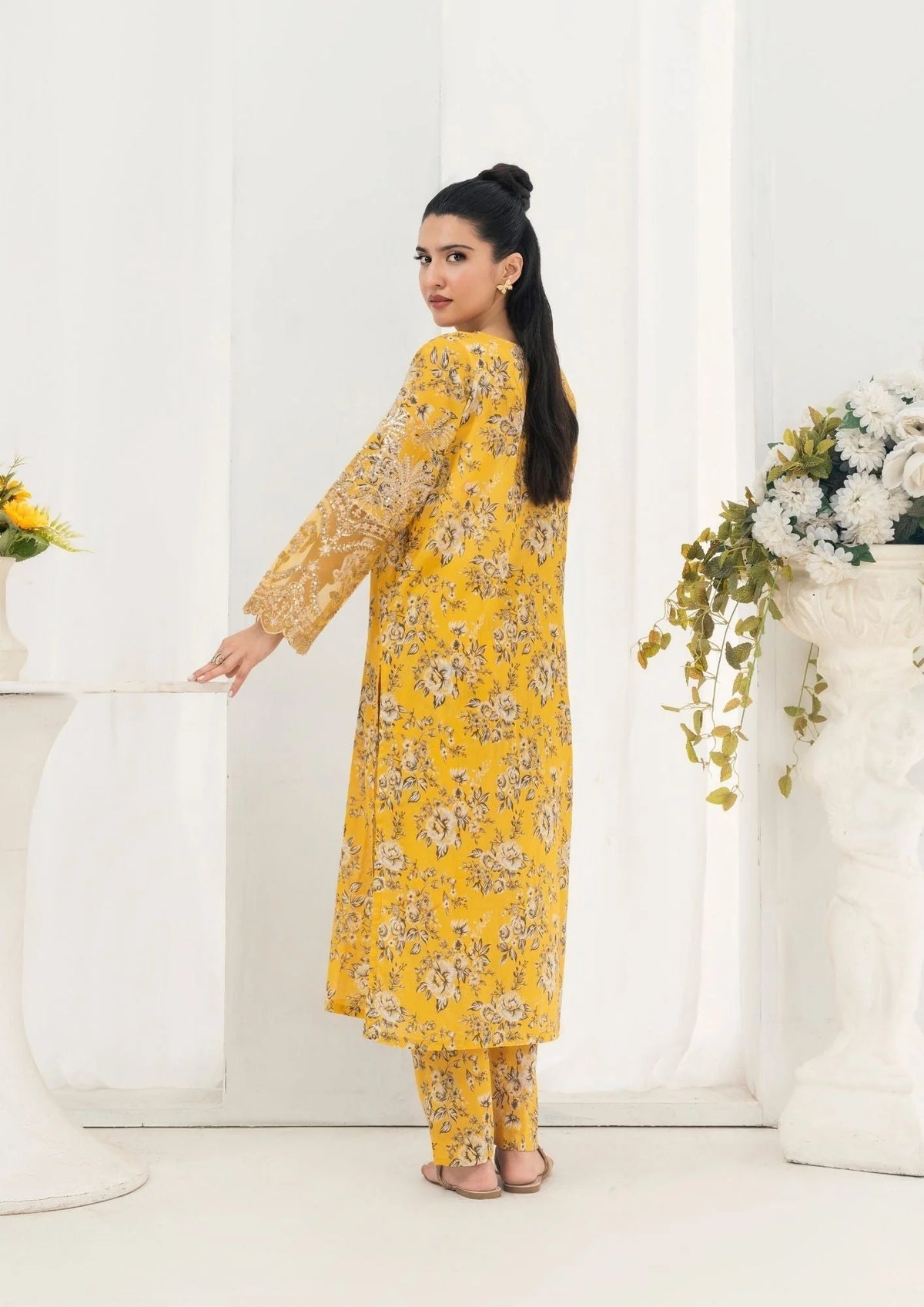 2Pc Printed Lawn with Embroidery GULZAAR-S25-0008