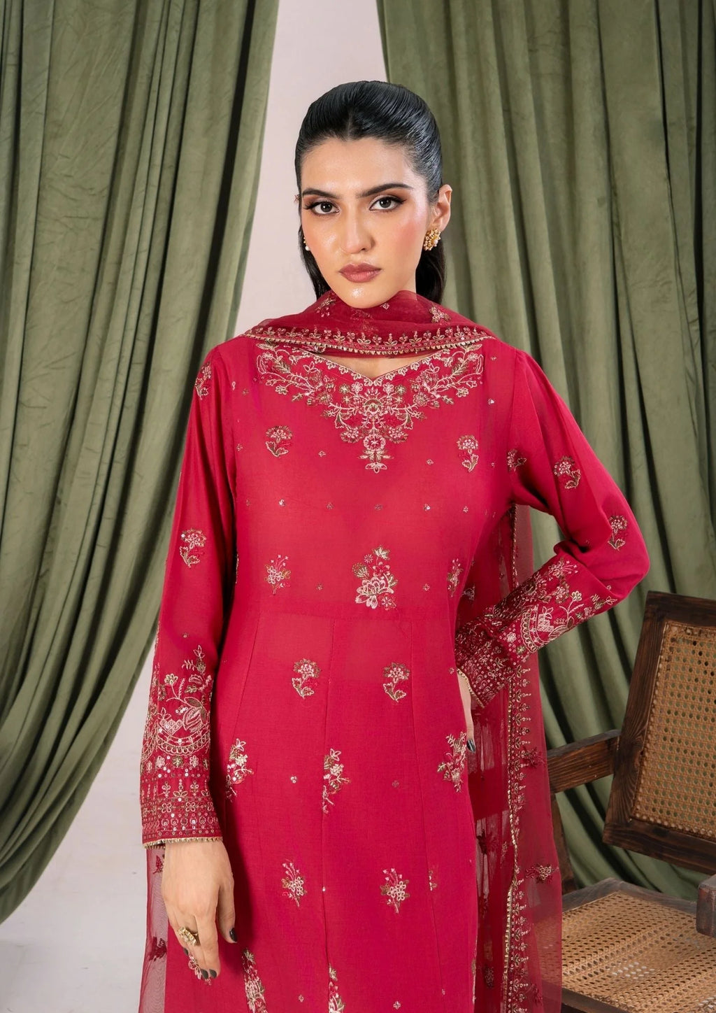3Pc Embroidered Lawn ZAUQ-S25-0005