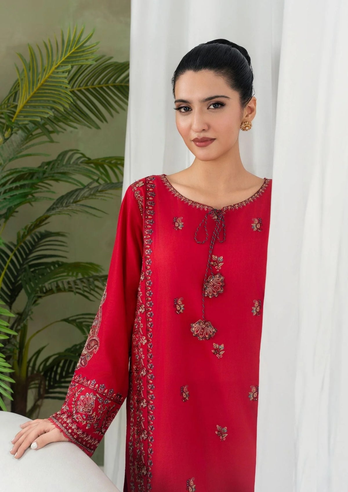 2Pc Printed with Embroiderey Cotton Lawn NOOR-E-NAZ-0001