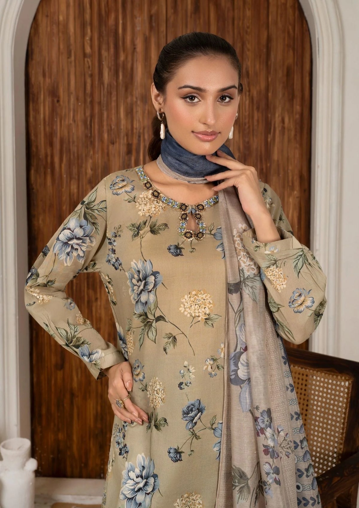 3Pc Printed Lawn with Embroidery RANAAI-S25-0010
