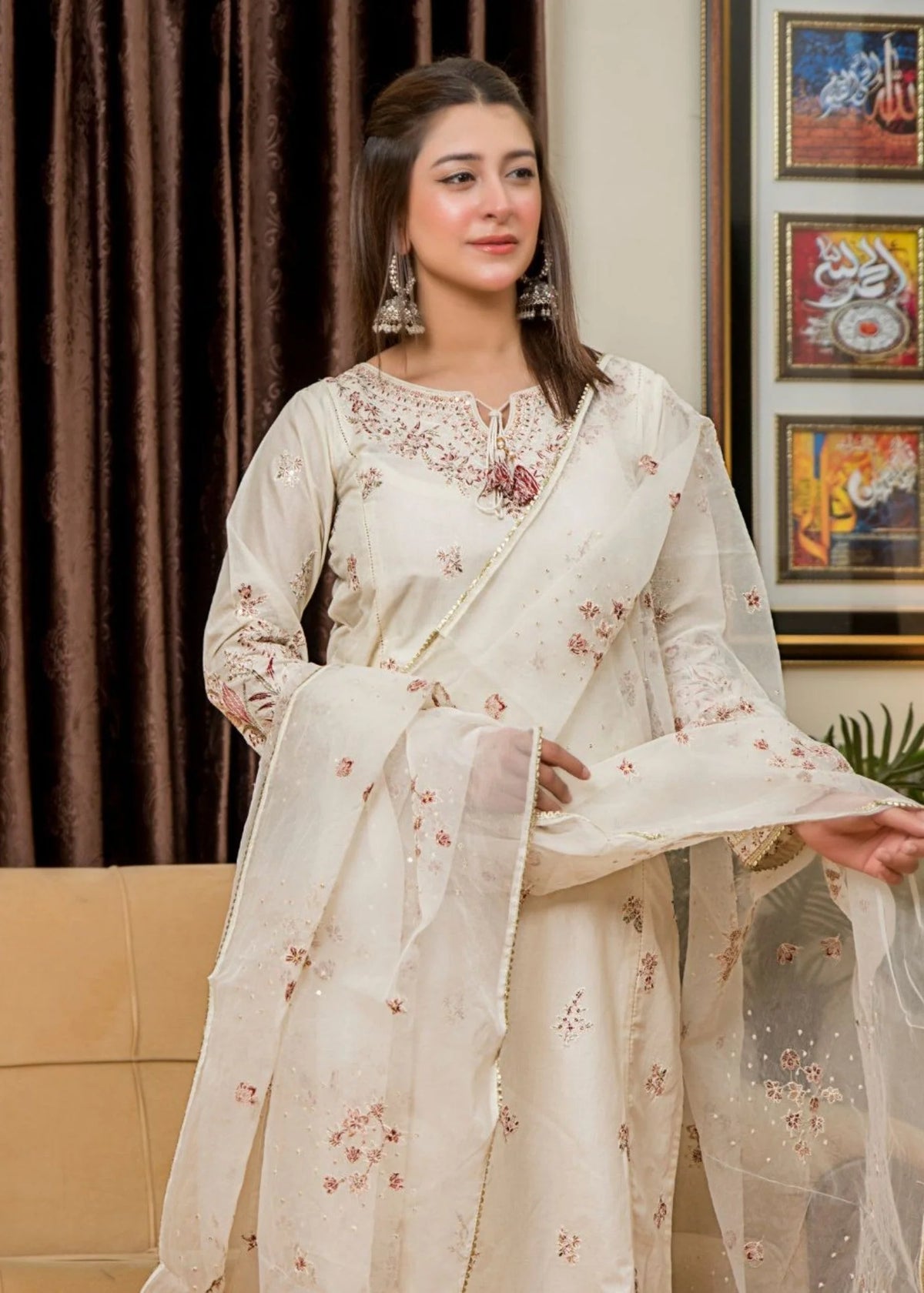 3Pc Embroidered Lawn ZAUQ-S25-0018
