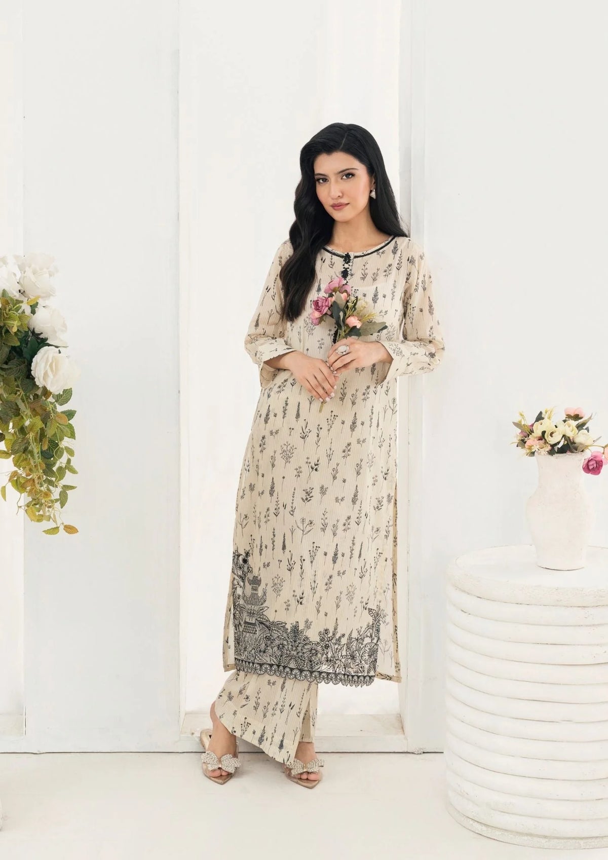 2Pc Printed Lawn with Embroidery GULZAAR-S25-0001