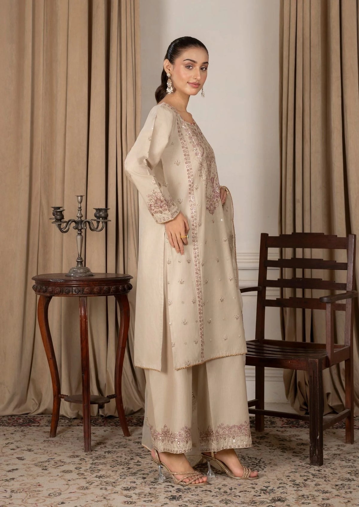 3Pc Embroidered Lawn ZAUQ-S25-0001