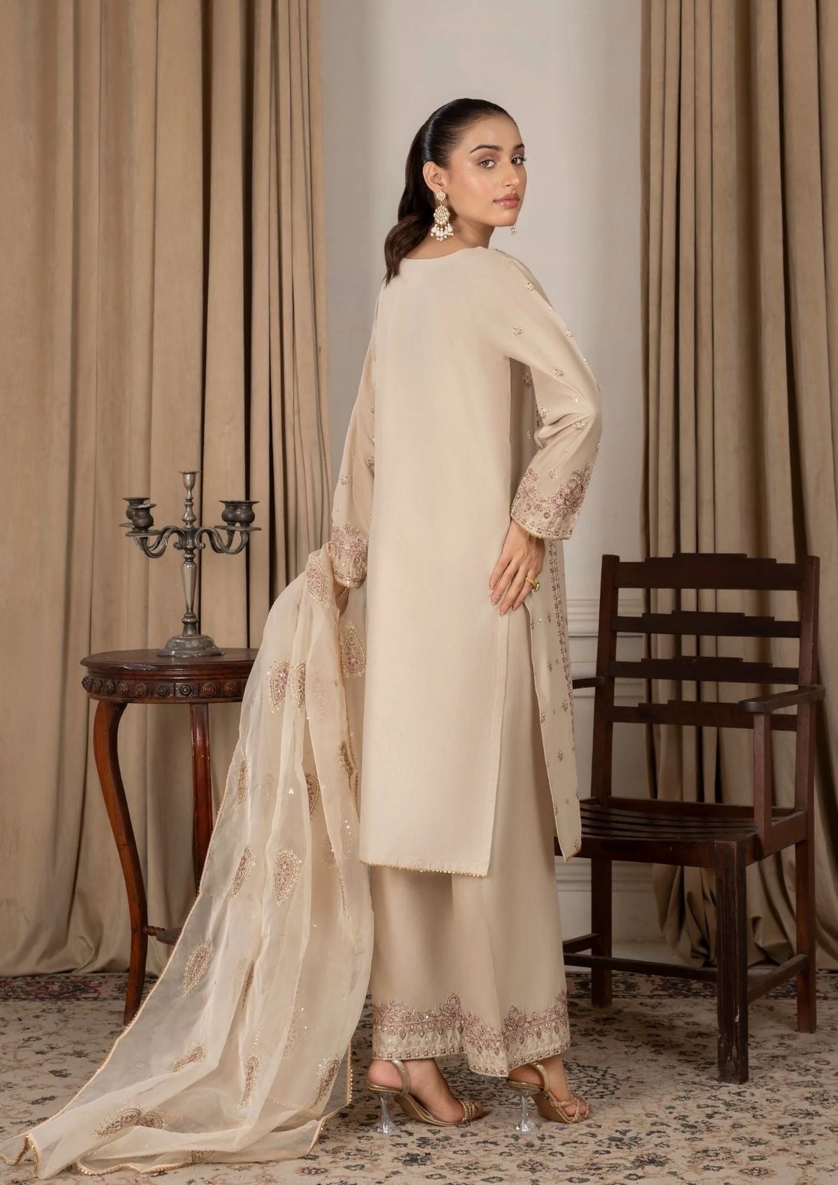 3Pc Embroidered Lawn ZAUQ-S25-0001