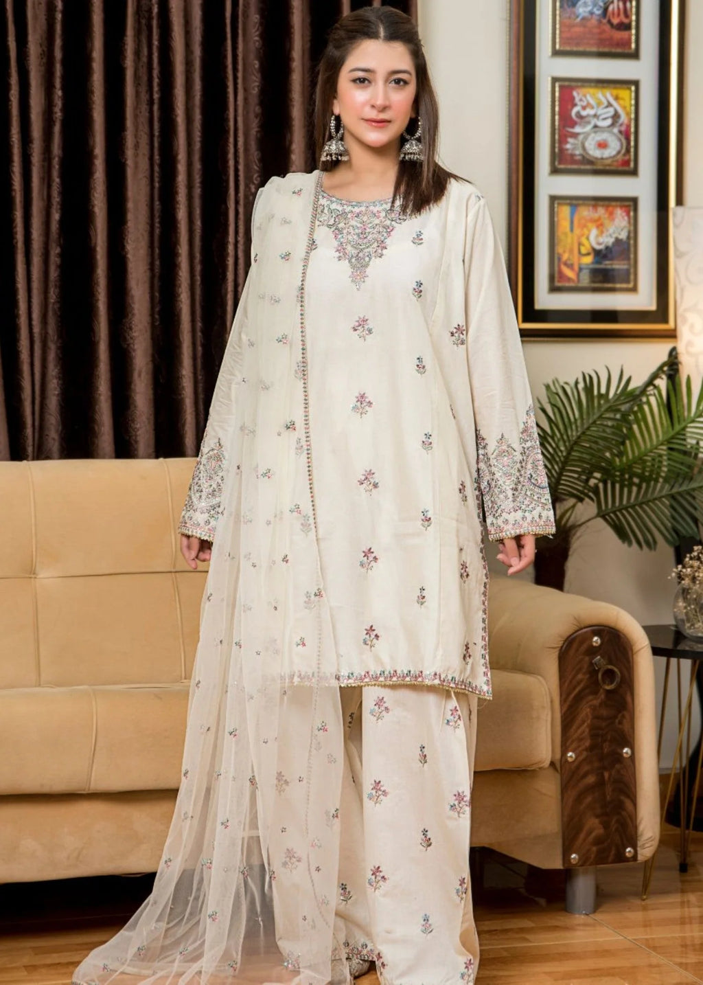 3Pc Embroidered Lawn ZAUQ-S25-0019