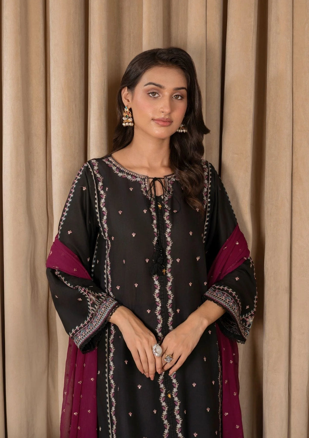 3Pc Embroidered Lawn ZAUQ-S25-0009