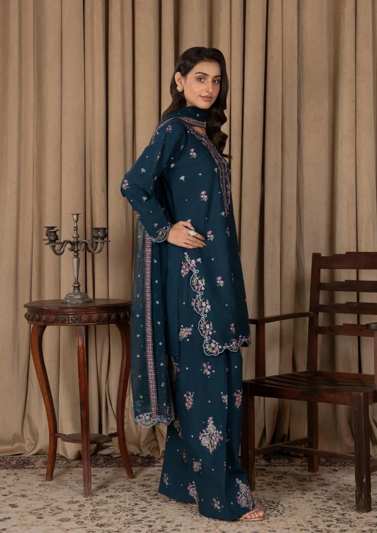 3Pc Embroidered Lawn ZAUQ-S25-0027