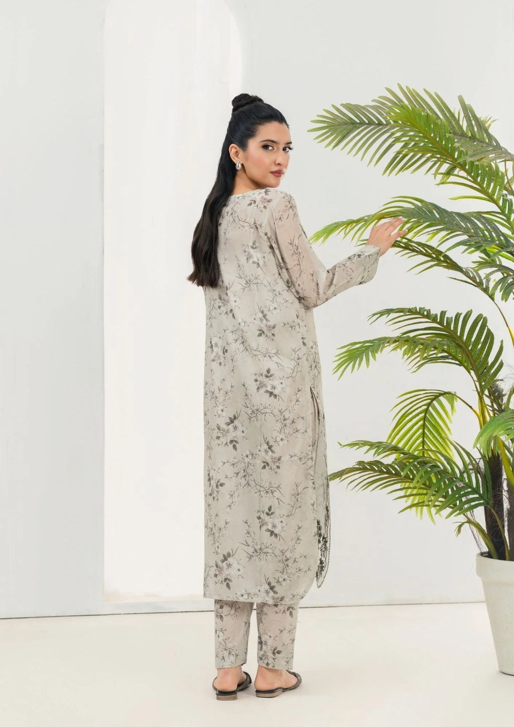 2Pc Printed Lawn with Embroidery GULZAAR-S25-0011