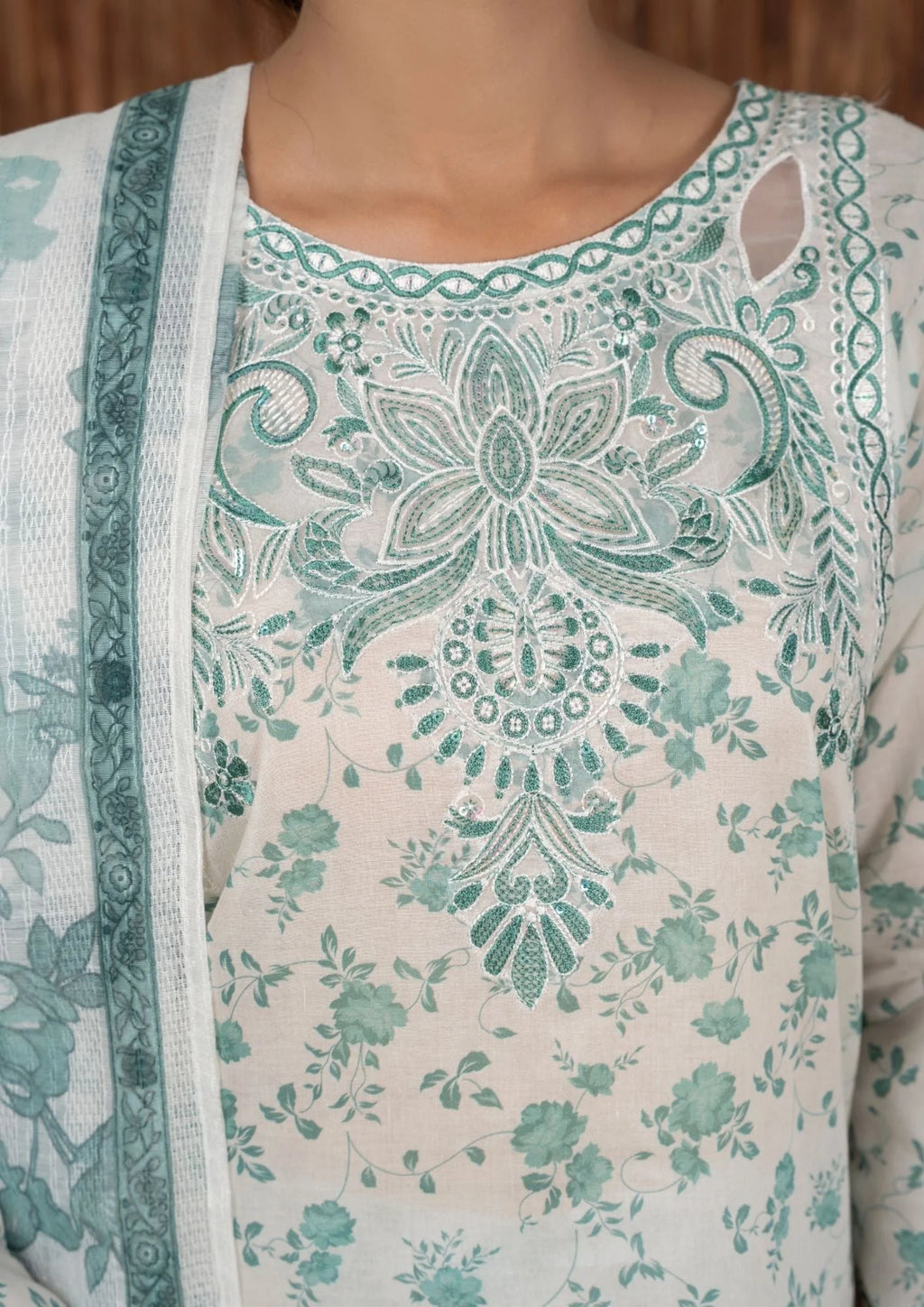 3Pc Printed Lawn with Embroidery RANAAI-S25-0014