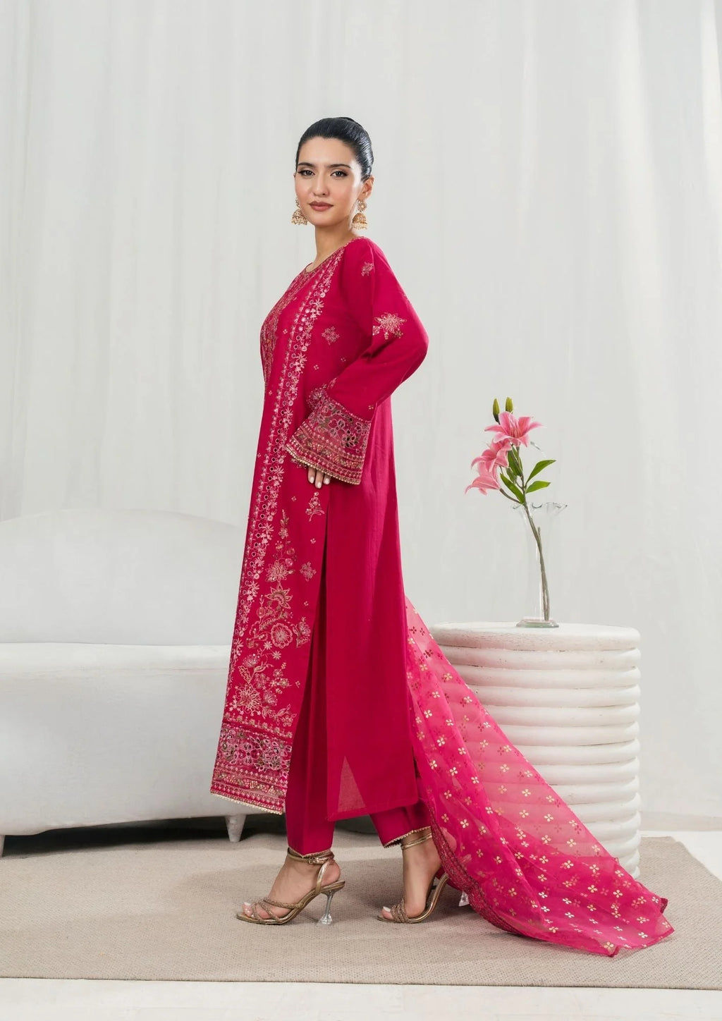 3Pc Embroidered Lawn ZAUQ-S25-0102